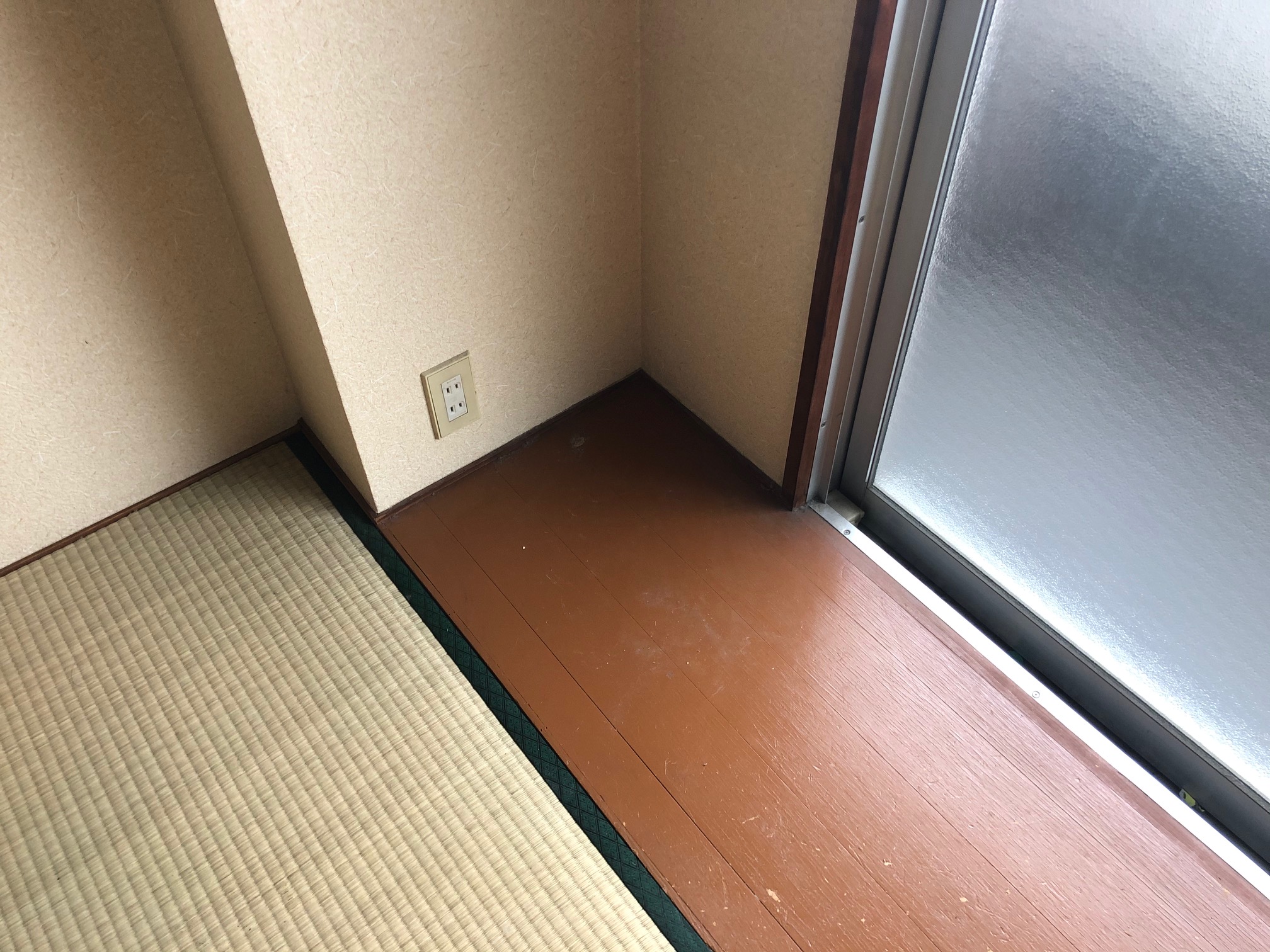 和室窓枠の塗装